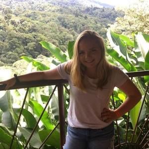 Meet your Posher, Tiffany